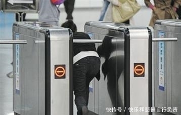 小便宜|孩子若有这几种“节俭”行为,将来容易没出息,家长别盲目得意