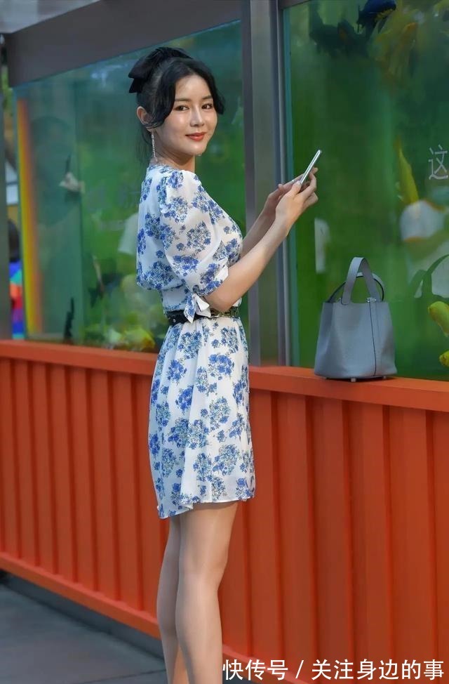 柳腰 柳腰细腿的瑜伽裤美女,才能让造型显得优雅,时髦个性!