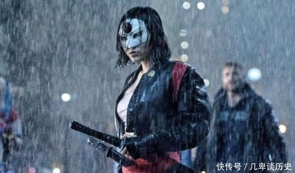 日本武士刀有多锋利,真能像电影一刀斩首吗,现实测试超乎想象