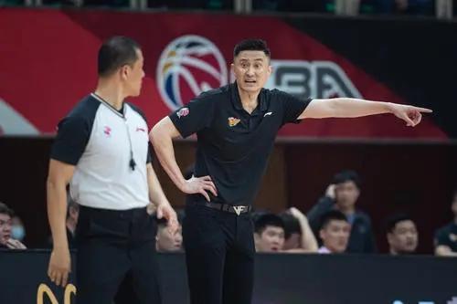 广东队|掉出联盟前五揪出最菜1人,频拖易建联后腿,22岁神射手恐遭弃用