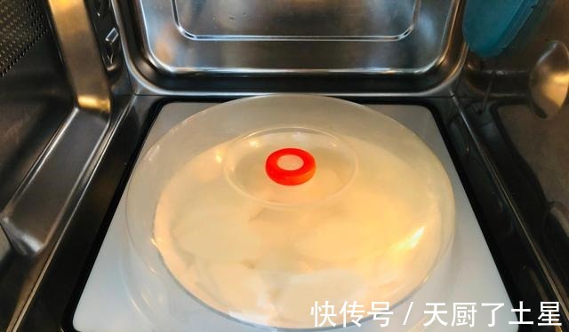 馒头|多吃山药健脾胃,一根山药一百克面粉锅里一蒸,松软香甜又营养!