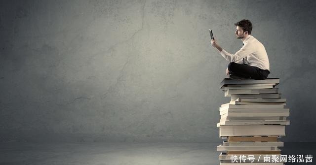 写真@曹德旺:我信奉曾国藩一生,他这副12字对联,写尽天下大智慧!