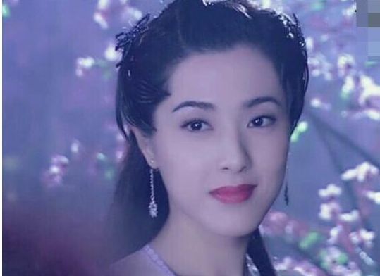 |搞笑十筒:队友直接自雷?打不过掉大分,竟让我买奶茶赔偿?