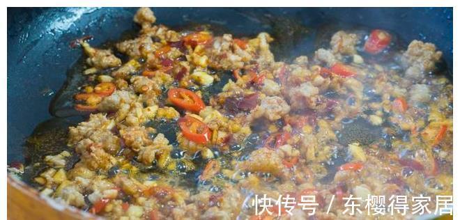 绿叶子菜|今天的晚餐全都是下饭菜,有荤有素,营养均衡,又多吃了一碗米饭