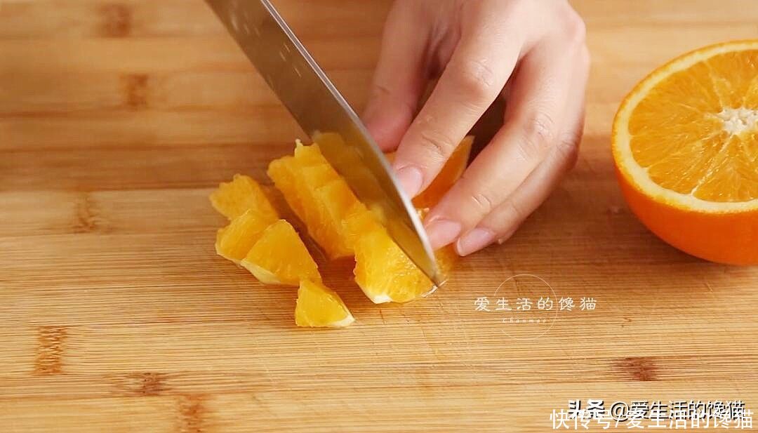 年夜饭里少不了这道菜，造型喜气，营养好吃，客人看见都夸手艺好