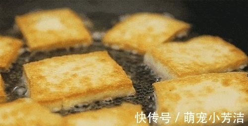 豆腐|“煎豆腐”时，直接下油锅可不行！多加这一步，豆腐不碎也不粘锅