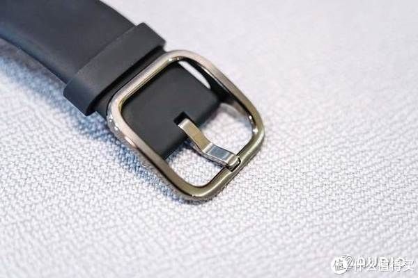 表盘|经典圆表设计，支持eSIM通话、Jovi语音，vivo Watch2评测报告