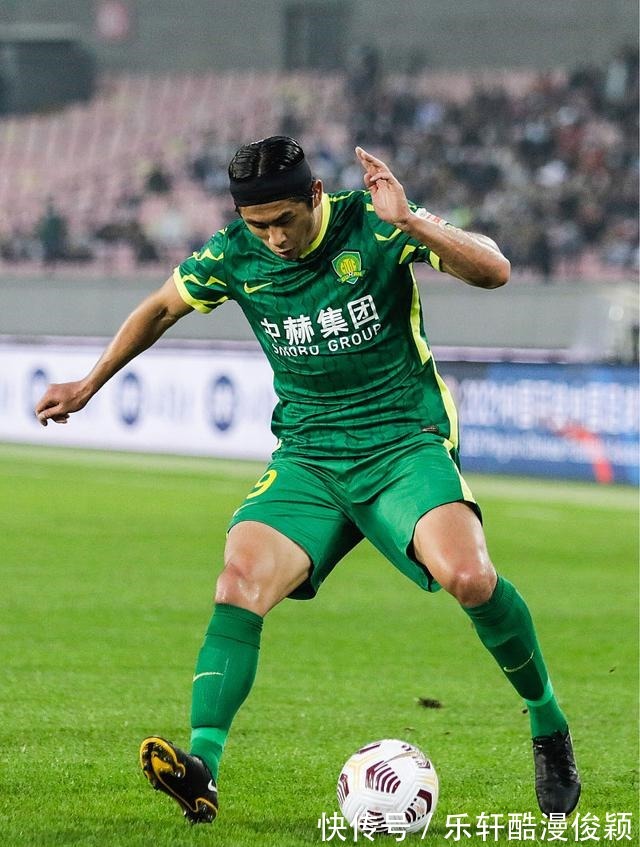李霄鹏|国足三消息！李霄鹏善于栽树，泰山队射手王请求出战，张玉宁全勤
