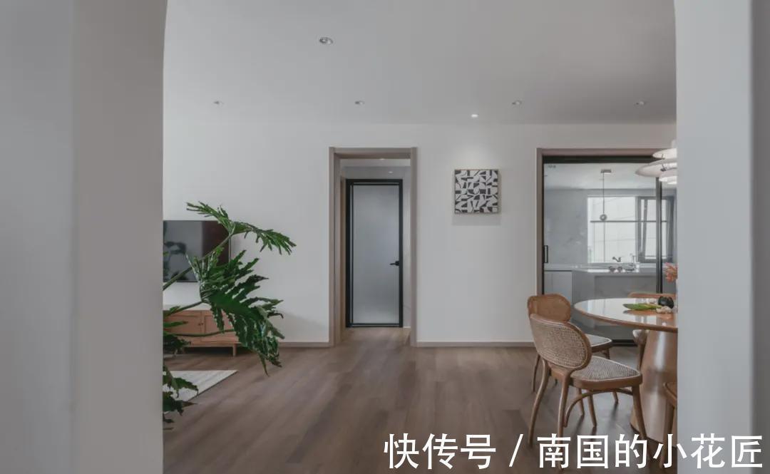 中性色|看了她家,才知道低饱和度的空间有多舒适,全屋没有一丝俗气