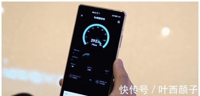 OPPO|折叠旗舰信号大揭秘，OPPO华为三星谁能更胜一筹？一文了解真