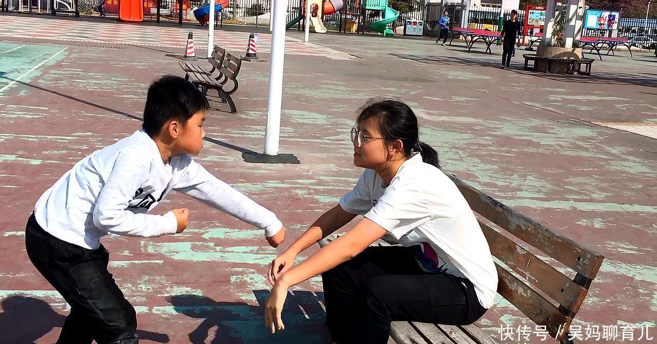 弟弟|弟弟的“记仇本”火了!里面是关于姐姐的“坏话”,让人啼笑皆非