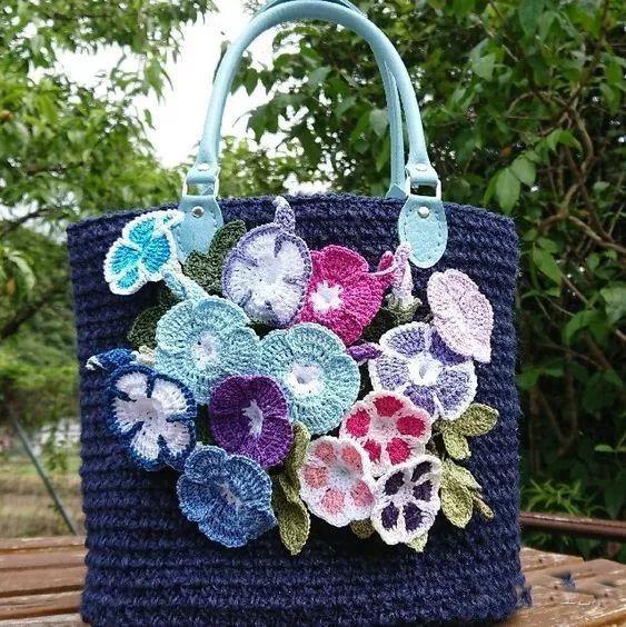 小花片 55款超美的钩花包包,只要会钩不同的花,拼缝在一起,就能做出