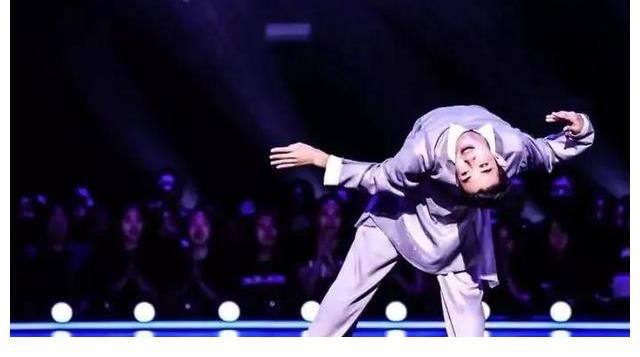 舞蹈風(fēng)暴里的寶藏男舞者