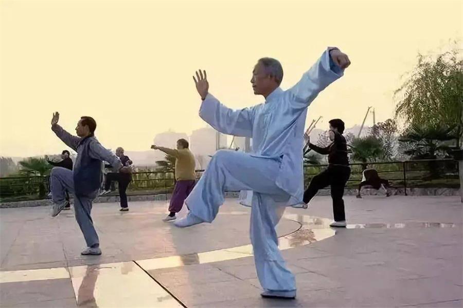 养寿期|50岁后进入养寿期,忌2事、坚持4事,长寿或会与你有缘