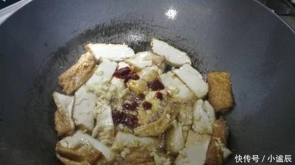 煎炒豆腐|它是“钙王”,父母个子都不高,孩子长到一米九,因为经常吃它