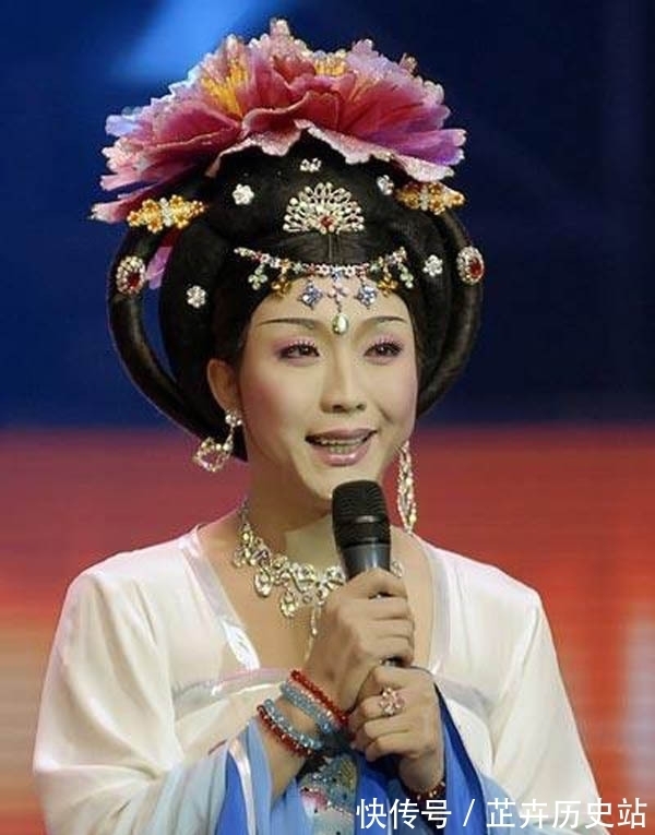 李玉刚和周深反串,谁更有天赋,你怎么看?