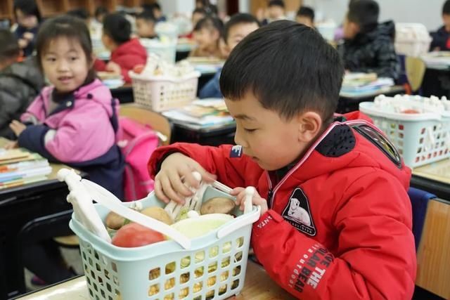 今天全市中小学报到！各学校奇招频出 精彩纷呈