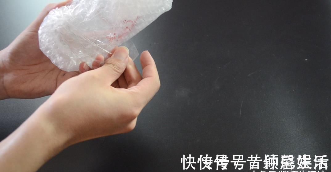 快递箱|快递箱里的气泡垫别扔了, 没想到还有这么多妙用, 看完赶紧去试试