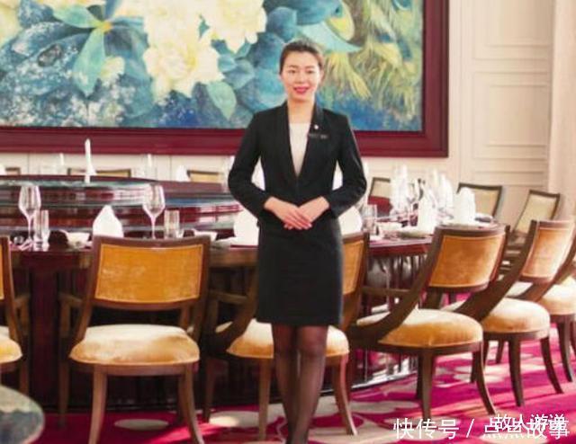 她是“国宴级服务员”,为各国宴会服务3次,一般宴会都请不动她