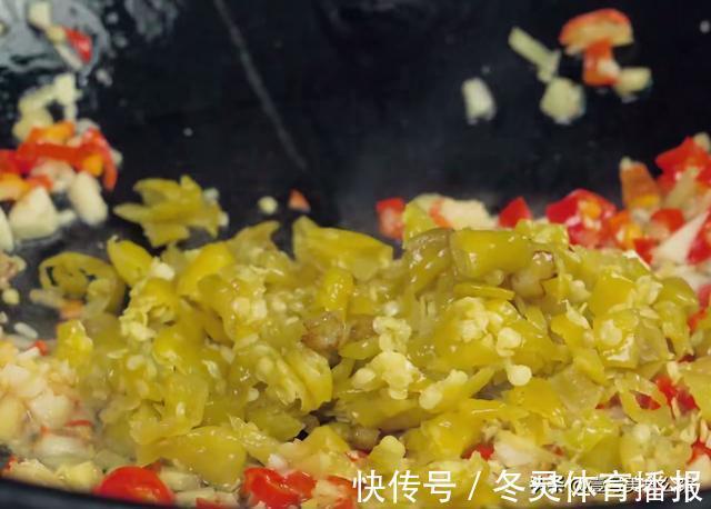 牛肉|牛肉这样做太好吃，微辣鲜香，肉嫩多汁，家人爱吃的美味菜肴