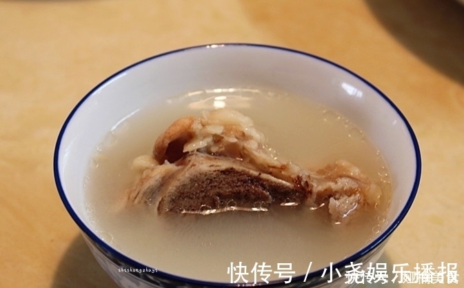 美味|爸爸下厨做的晚餐,普通食材美味下饭,比在饭店吃还解馋