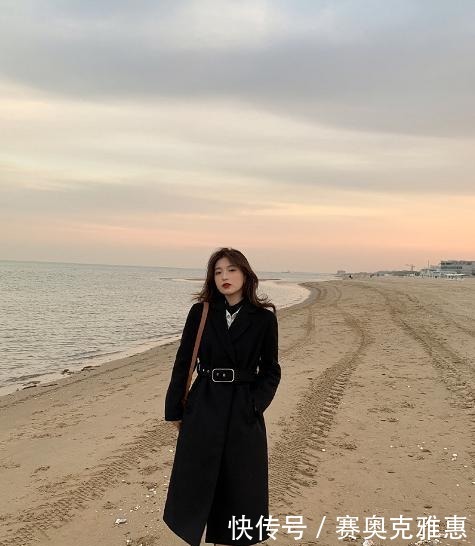 白色衬衫|初冬怎么穿才好看?借鉴时尚博主的“叠穿法则”,时髦保暖显气质