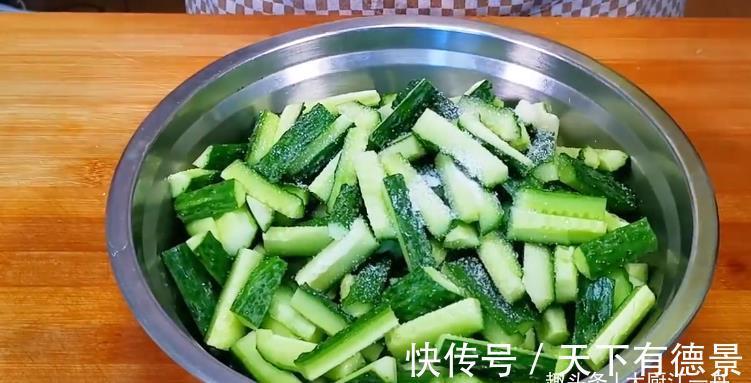 解馋|私藏30年腌黄瓜的配方，1小时就能吃，清脆爽口不易坏，太解馋了