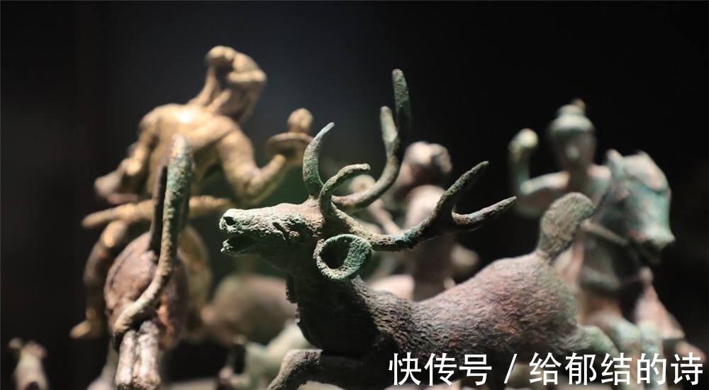 |72年,古国遗址出土一件文物,造型很搞笑,作用却让人笑不出来