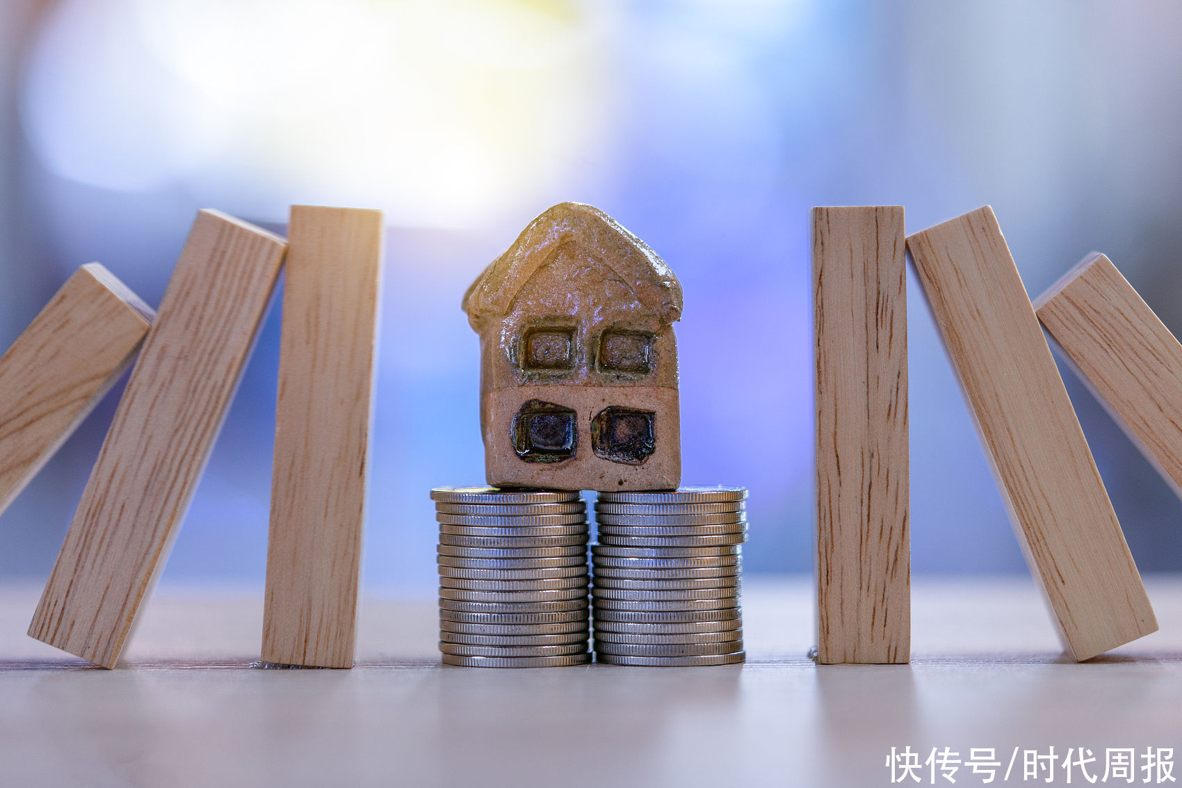 发债|房企融资遭夹击：中介称商票折价近四成，房企财务苦恼境外发债寒冬