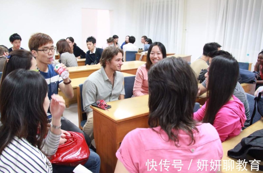 |俄罗斯女生用中文告白,通篇写成有趣段子,原谅我看后笑出了鹅叫