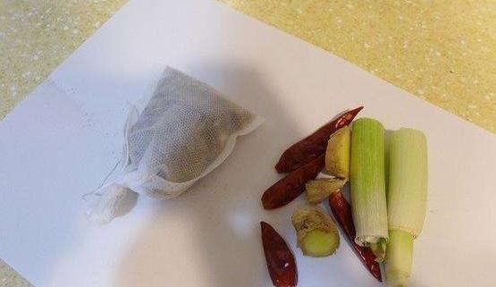 发柴|卤牛肉时,一定不要放它!放了它这锅就毁了,难怪牛肉发柴有怪味