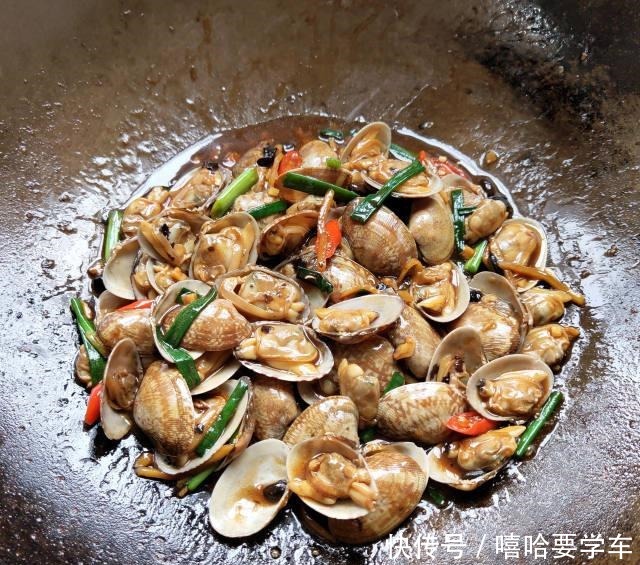 美味炒花蛤，好吃到舔壳儿！
