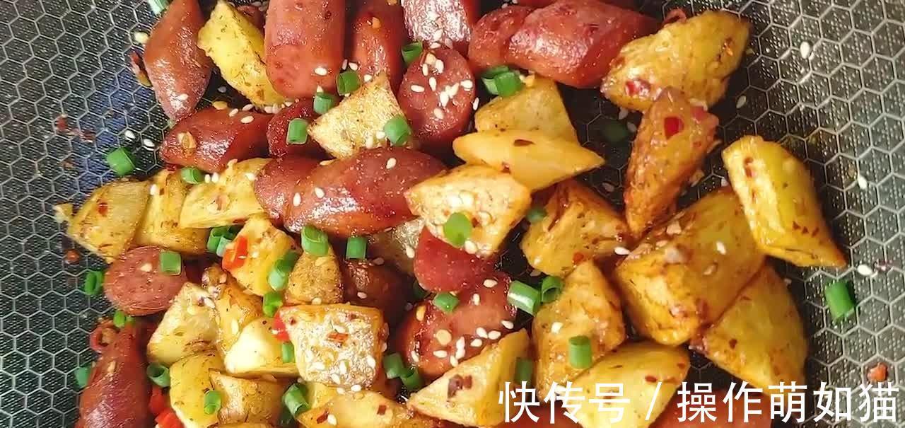 最火街边小吃，香辣味美香气扑鼻，做法简单在家就能轻松搞定