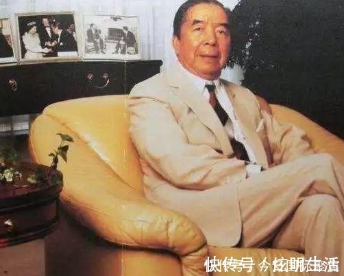 吴光正|这名低调的包租公,年租金收入高达300亿,网友:真正的躺赚
