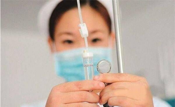 输液|为何宝宝输液时针头要扎在头上,护士不会跟你说,但家长要了解