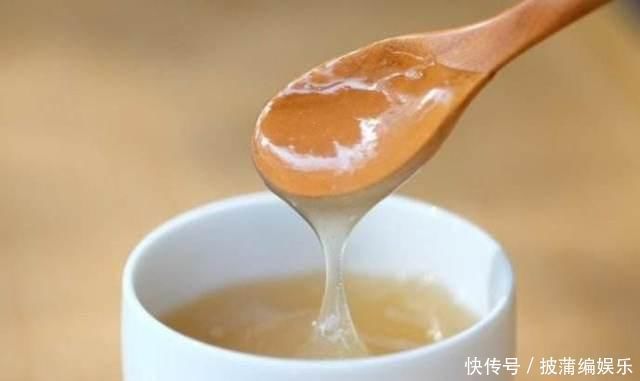 皮肤|5种食物是“天然的黄体酮”,女人常吃,皮肤白嫩,越来越年轻