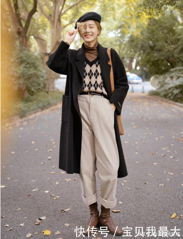 大衣+运动鞋,大衣+短靴,冬季这么穿气质又好看
