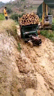 |搞笑GIF:妹纸,你这表情也太夸张了