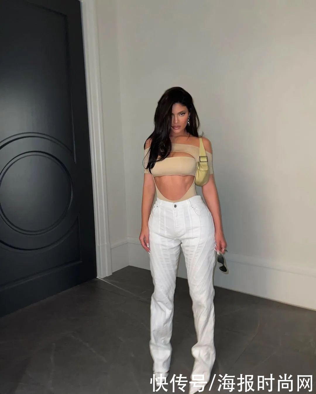 曾经让你闻风丧胆的白裤子，如今已经这么好穿了？