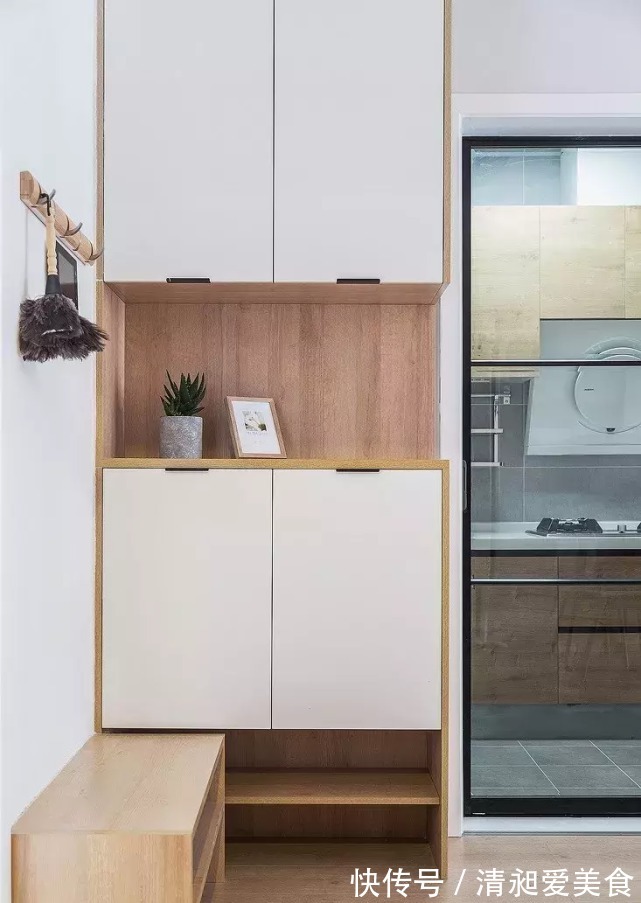 玄关柜|电视墙要不要装柜子?一进屋就被迷住了,全屋太漂亮了