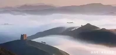 上帝让谁亡,总先让他狂!