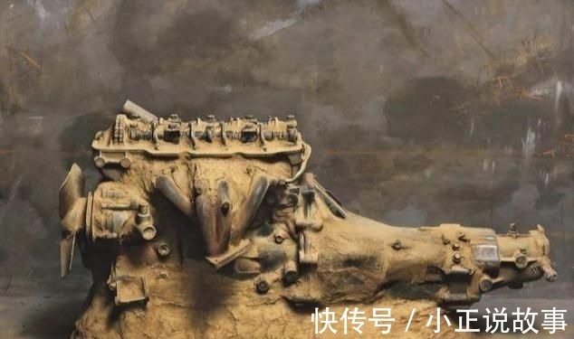 专家$他画发动机,竖的卖1897万横的卖198万,放大后专家却称这根本不是画