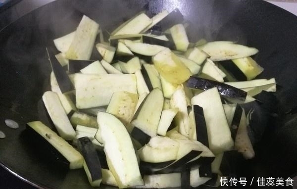 胃癌|炒茄子时,万万不要先下茄子,先下它,再多加这1味,鱼香味浓郁