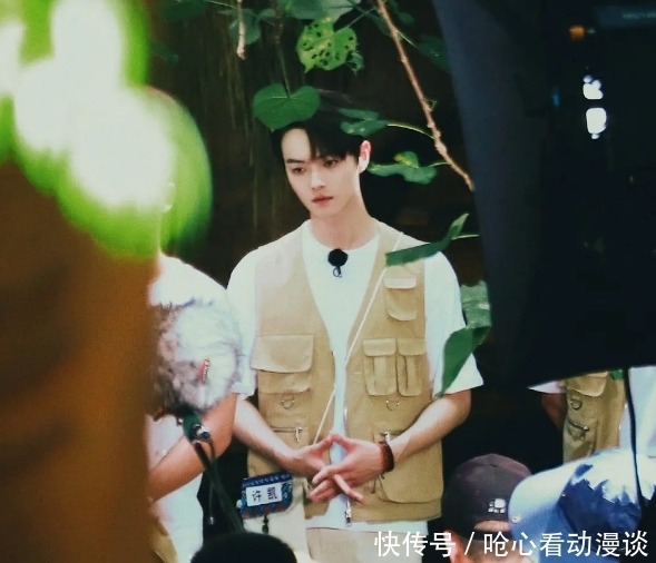 张哲瀚|张哲瀚跑男路透遭群嘲?与许凯同框被吊打,被指像少爷和他的保镖