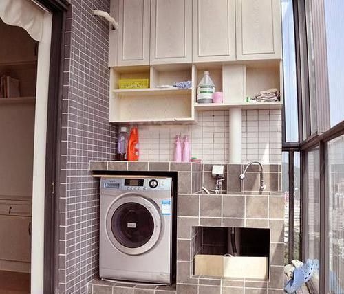 阳台|客厅和阳台别做隔断了，此样拉通设计，大气美观，真心实用