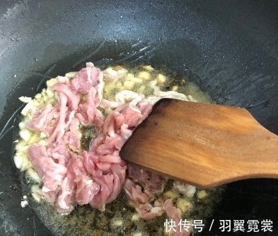 豆角|豆角焖面，面条直接下锅是错的，多做1步，根根干香入味，不粘连