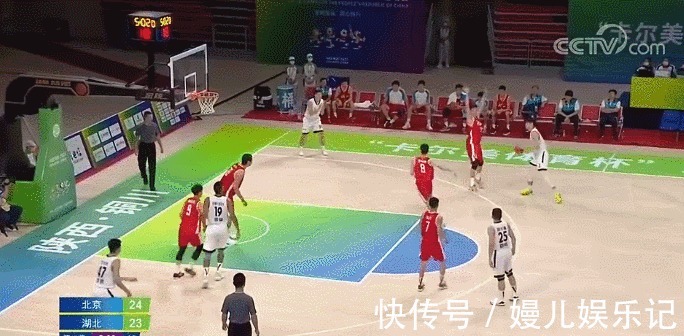 nb第一场就爆！又扣又帽！打崩NBA落选秀！他真是中国男篮的未来