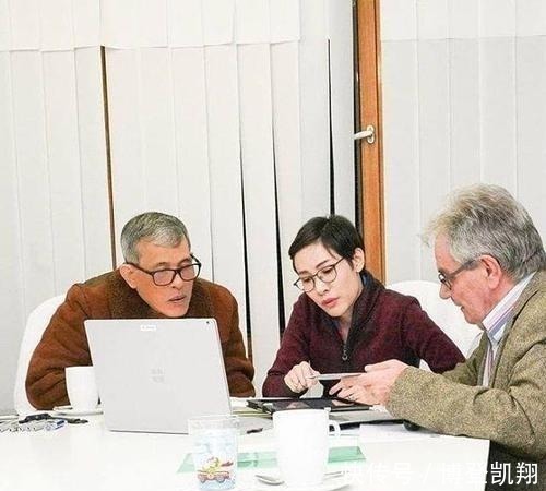 新贵妃&泰国贵妃诗妮娜照片发布后,让网站瘫痪,21张美照尽显传奇人生