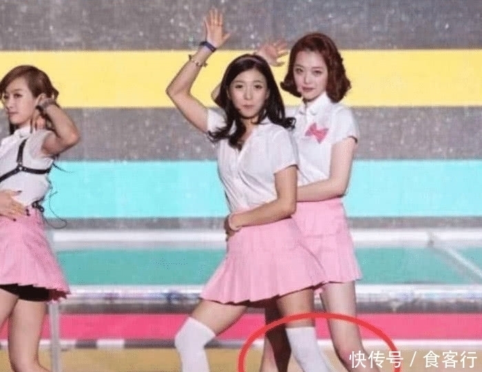 为何韩国女生会在膝盖处涂腮红?美妆老师道出实情,很多人都认可