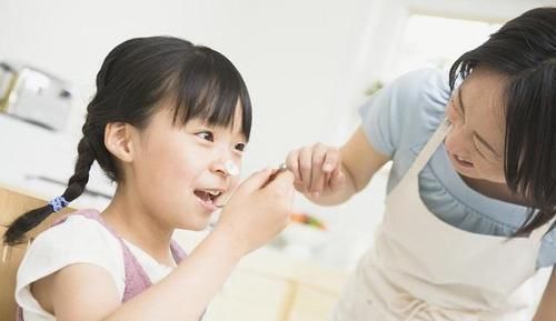 女儿|宝妈给女儿盲目进补,九岁女孩来了月经,医生:身高发育受影响